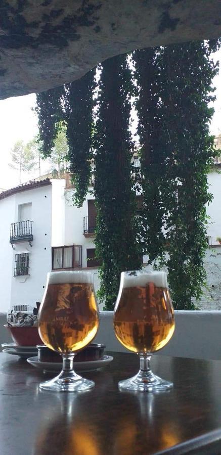 La Casa Del Rio Lejlighed Setenil De Las Bodegas Eksteriør billede