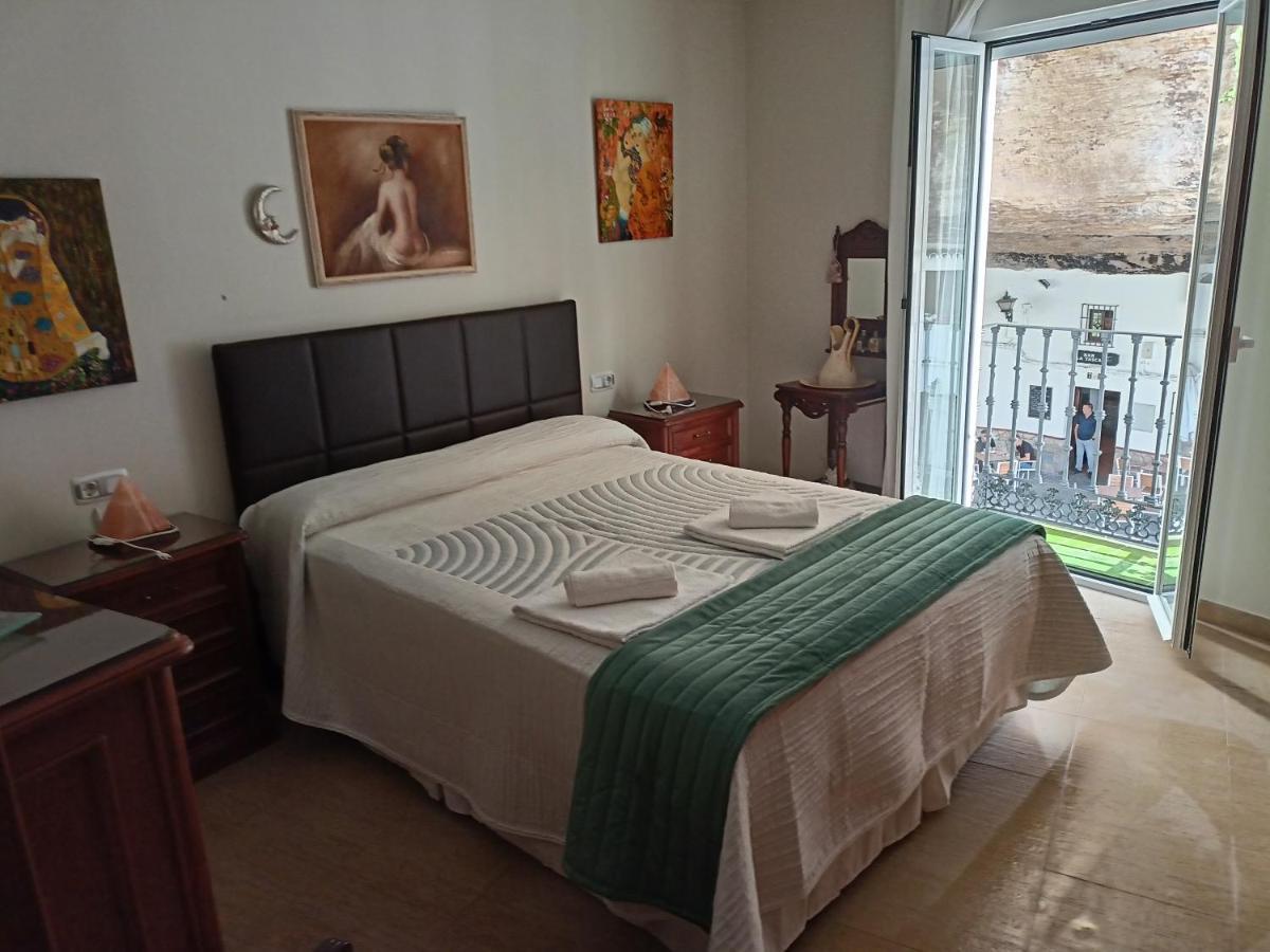 La Casa Del Rio Lejlighed Setenil De Las Bodegas Eksteriør billede